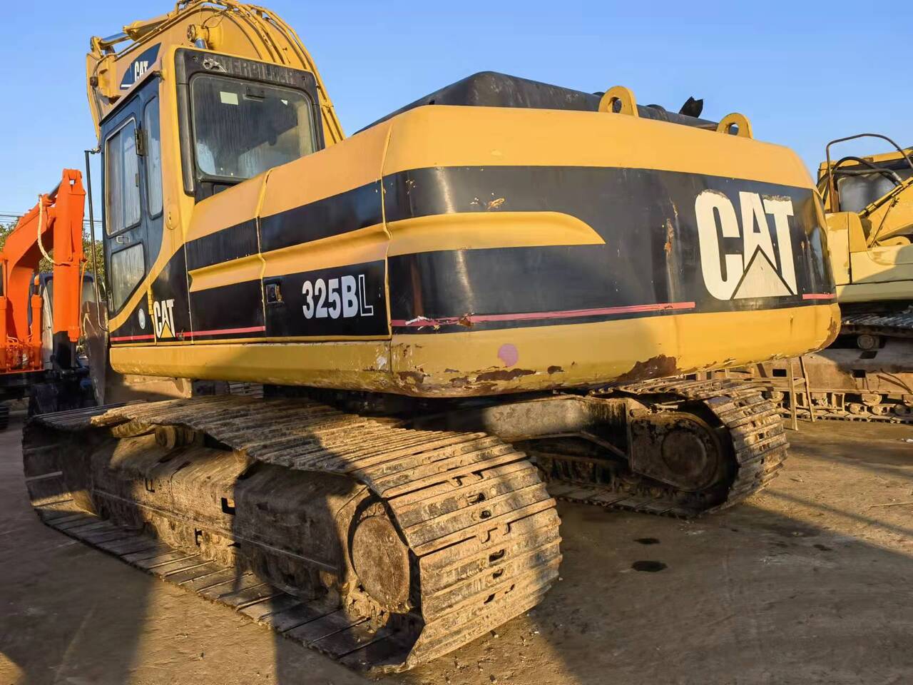 CATERPILLAR 325BL Imported machine - Верижен багер: снимка 1 CATERPILLAR 325BL Imported machine - Верижен багер: снимка 1