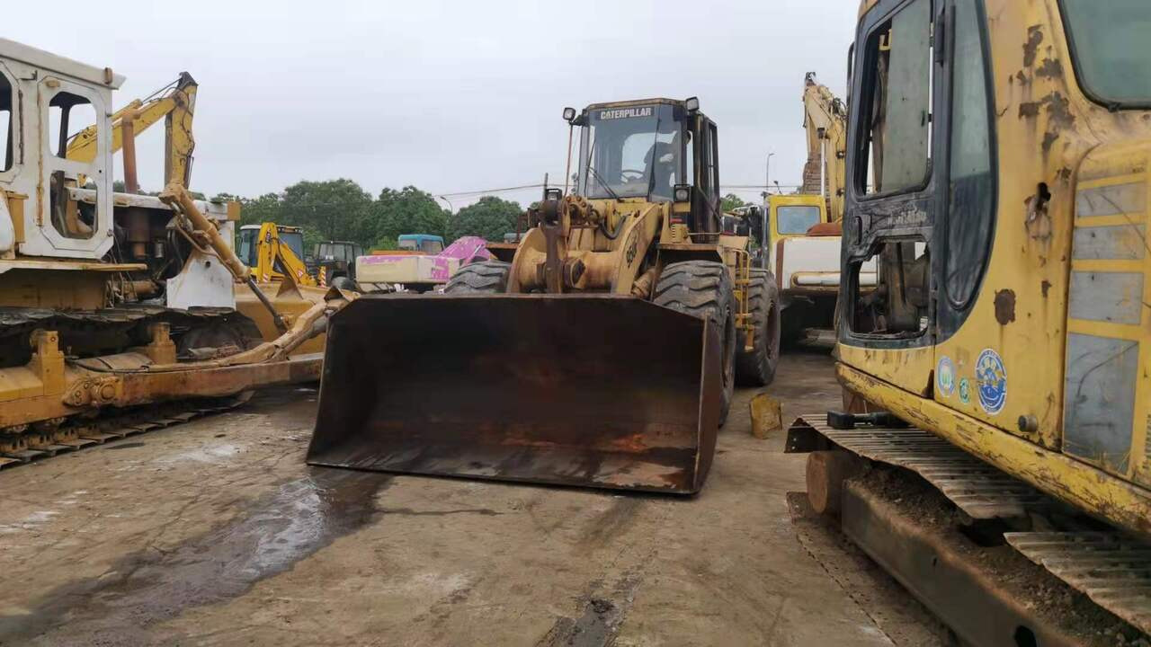 CATERPILLAR 950F - Колесен товарач: снимка 4 CATERPILLAR 950F - Колесен товарач: снимка 4