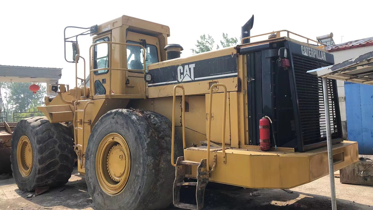 CATERPILLAR 988B - Колесен товарач: снимка 4 CATERPILLAR 988B - Колесен товарач: снимка 4