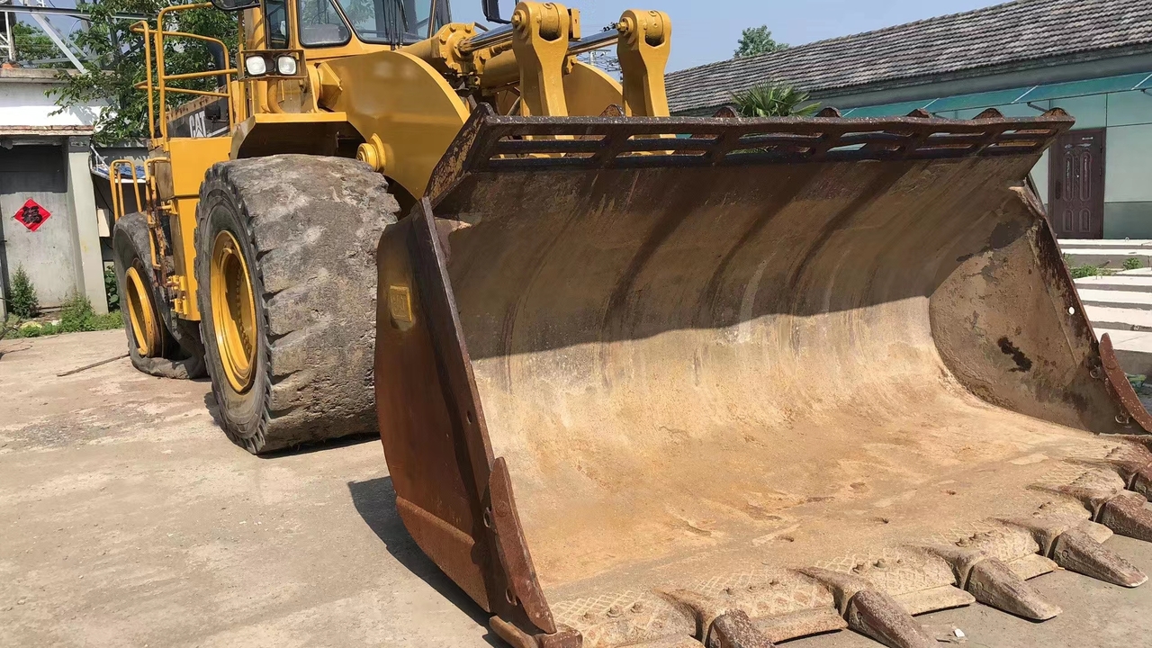 CATERPILLAR 988B - Колесен товарач: снимка 3 CATERPILLAR 988B - Колесен товарач: снимка 3