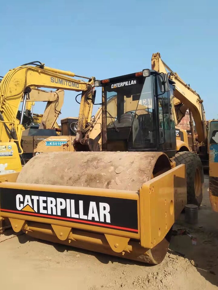 CATERPILLAR CS583D - Валяк: снимка 2 CATERPILLAR CS583D - Валяк: снимка 2
