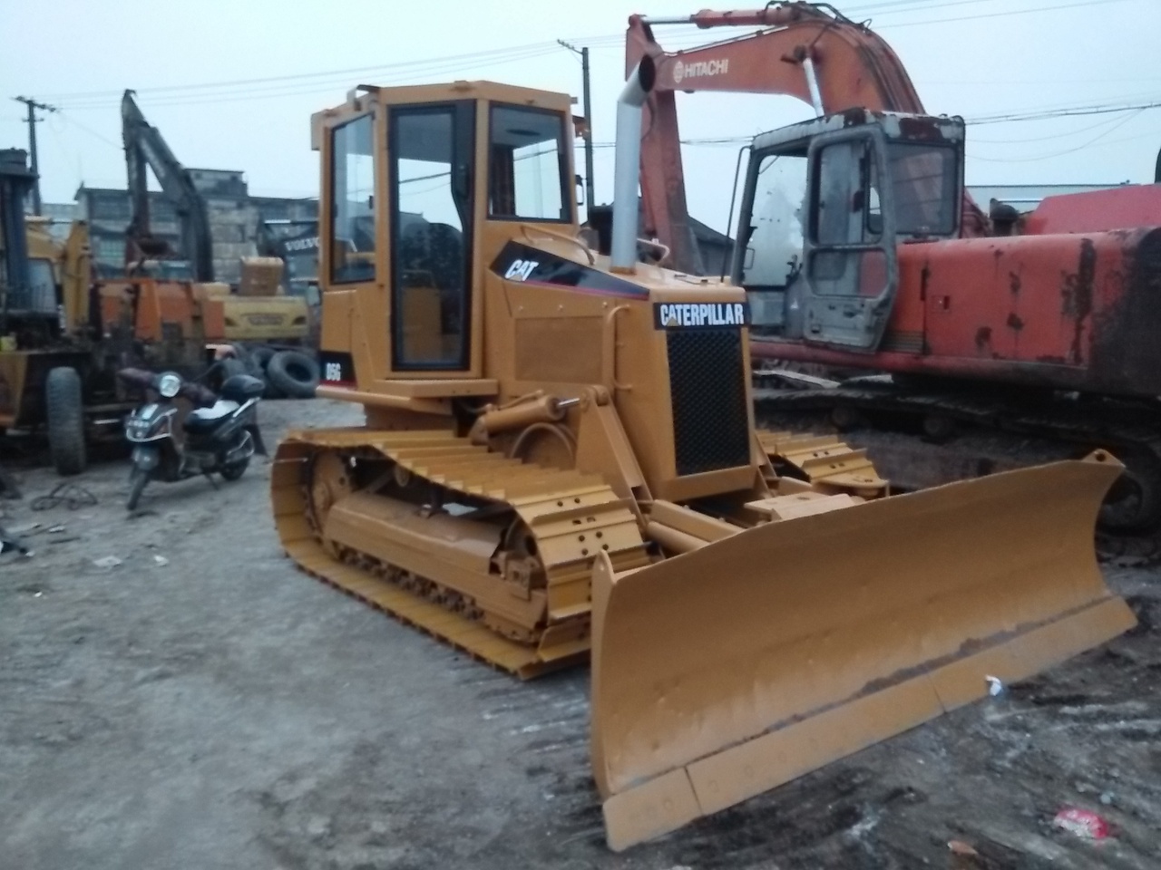 CATERPILLAR D5G - Булдозер: снимка 3 CATERPILLAR D5G - Булдозер: снимка 3