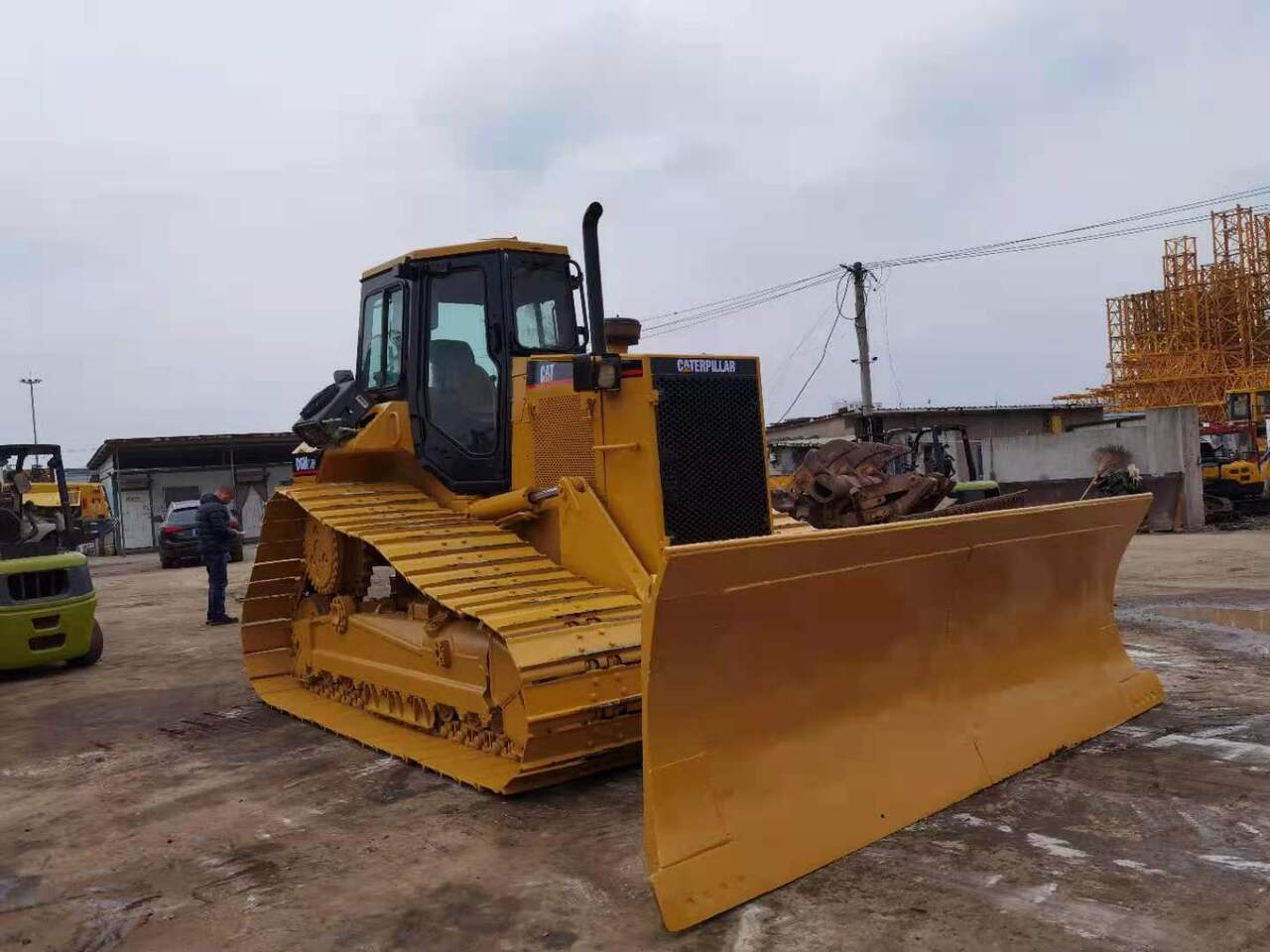 CATERPILLAR D6M - Булдозер: снимка 2 CATERPILLAR D6M - Булдозер: снимка 2