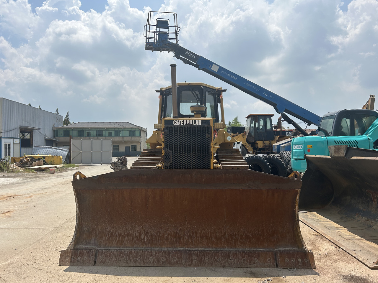 CATERPILLAR D6M XL - Булдозер: снимка 3 CATERPILLAR D6M XL - Булдозер: снимка 3