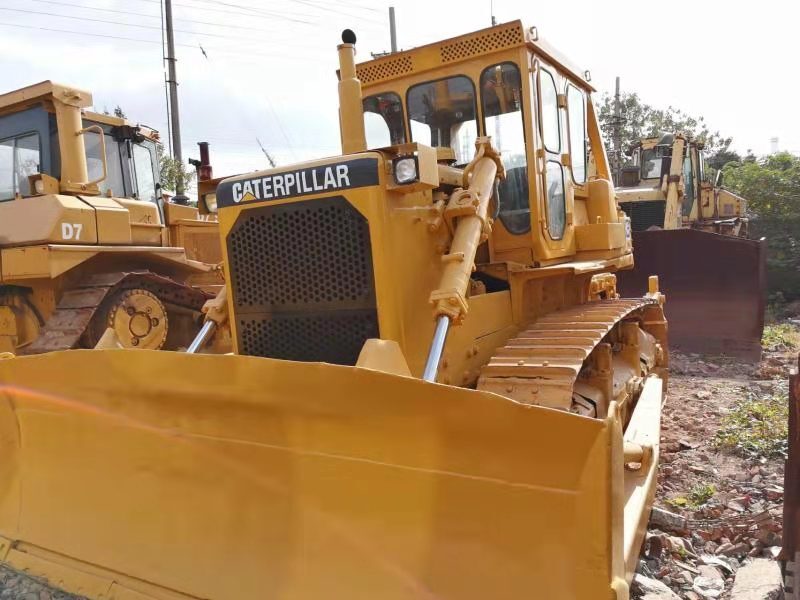 CATERPILLAR D8K - Булдозер: снимка 1 CATERPILLAR D8K - Булдозер: снимка 1
