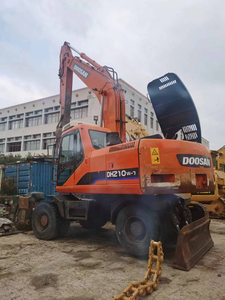 DOOSAN DH210W-7 - Колесен багер: снимка 1 DOOSAN DH210W-7 - Колесен багер: снимка 1