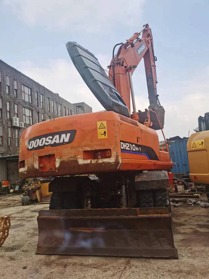 DOOSAN DH210W-7 - Колесен багер: снимка 2 DOOSAN DH210W-7 - Колесен багер: снимка 2