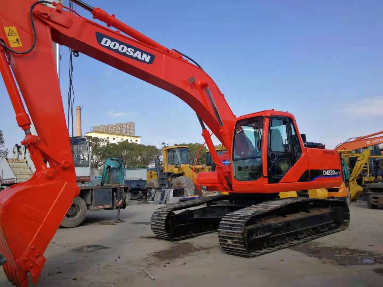 DOOSAN DH220LC - Верижен багер: снимка 4 DOOSAN DH220LC - Верижен багер: снимка 4