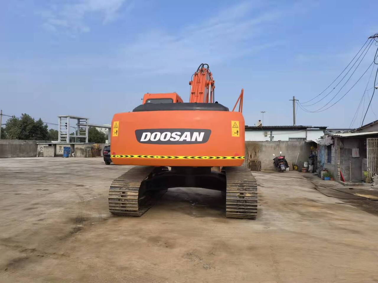 DOOSAN DH225LC-7 - Верижен багер: снимка 2 DOOSAN DH225LC-7 - Верижен багер: снимка 2