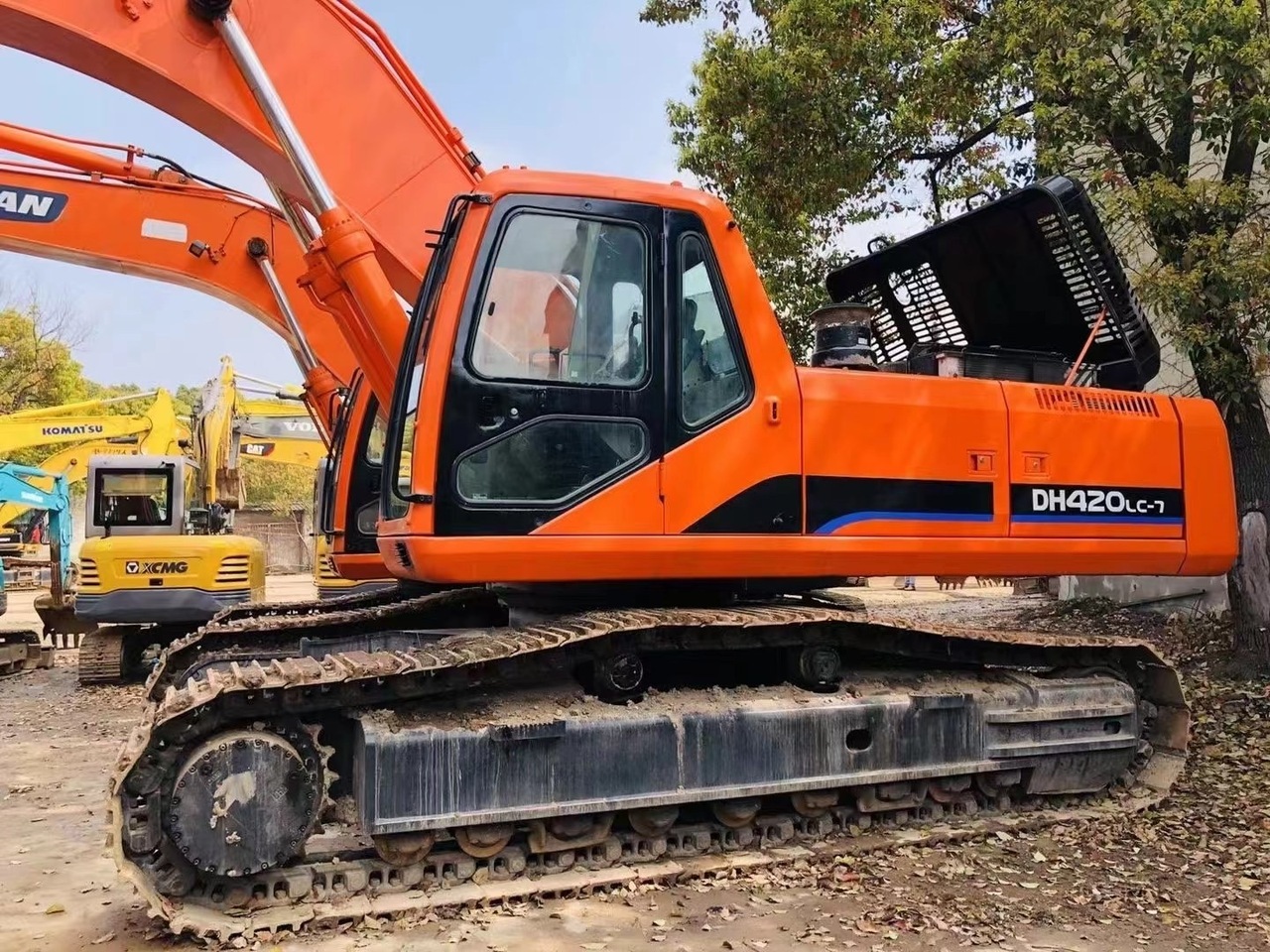DOOSAN DH420LC-7 - Верижен багер: снимка 1 DOOSAN DH420LC-7 - Верижен багер: снимка 1