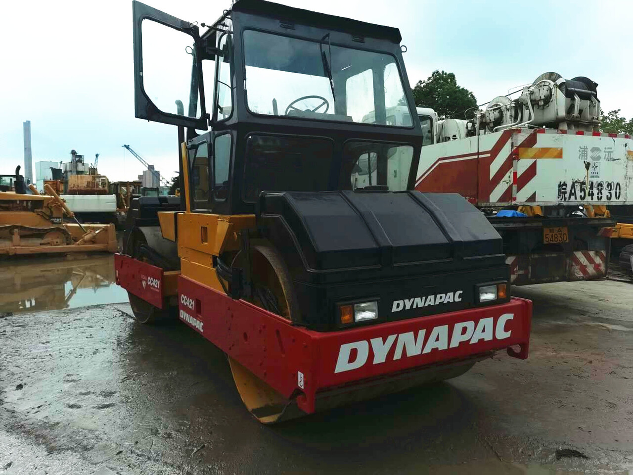 DYNAPAC CC421 - Валяк: снимка 3 DYNAPAC CC421 - Валяк: снимка 3