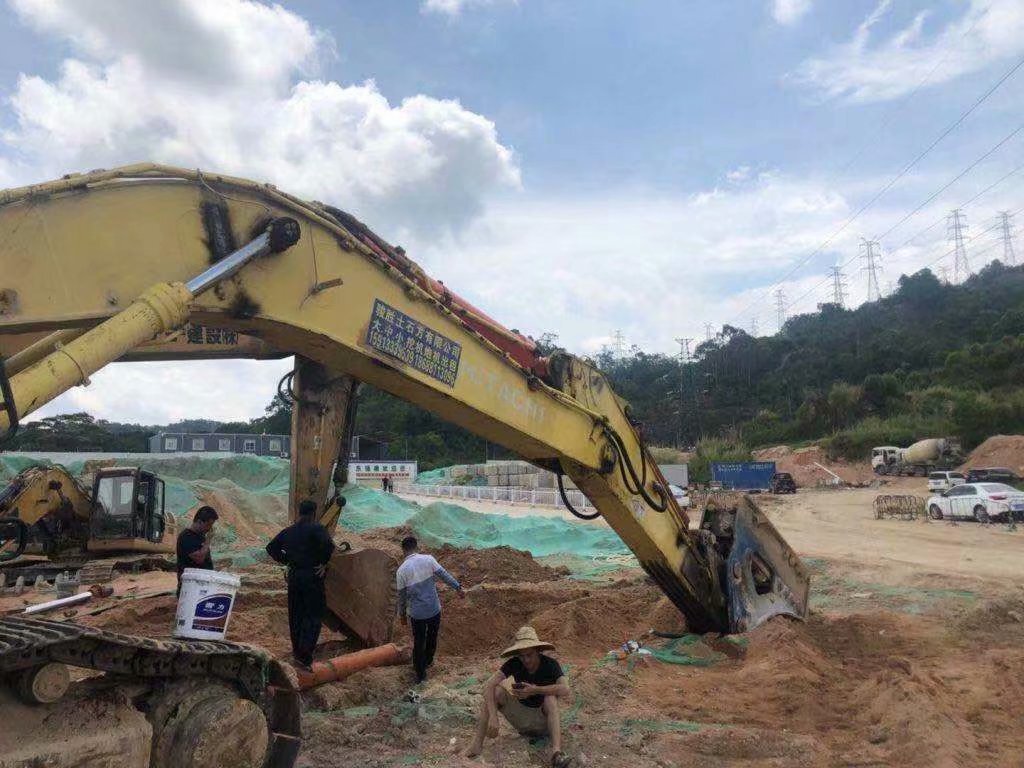 HITACHI ZX490 - Верижен багер: снимка 4 HITACHI ZX490 - Верижен багер: снимка 4