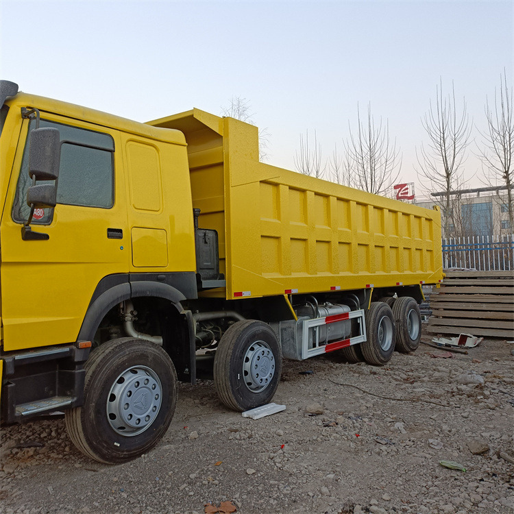Самосвал камион HOWO howo 8x4 371hp-Tipper: снимка 10