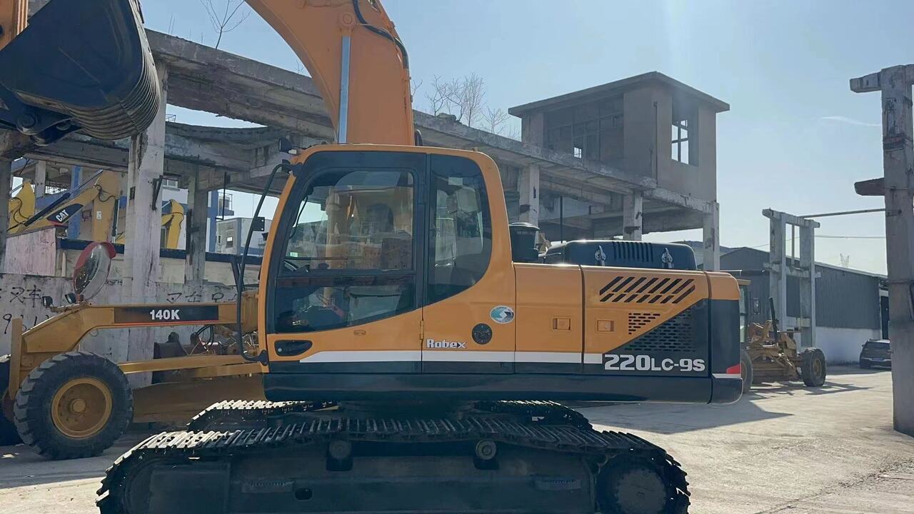HYUNDAI 220LC-9S - Верижен багер: снимка 1 HYUNDAI 220LC-9S - Верижен багер: снимка 1