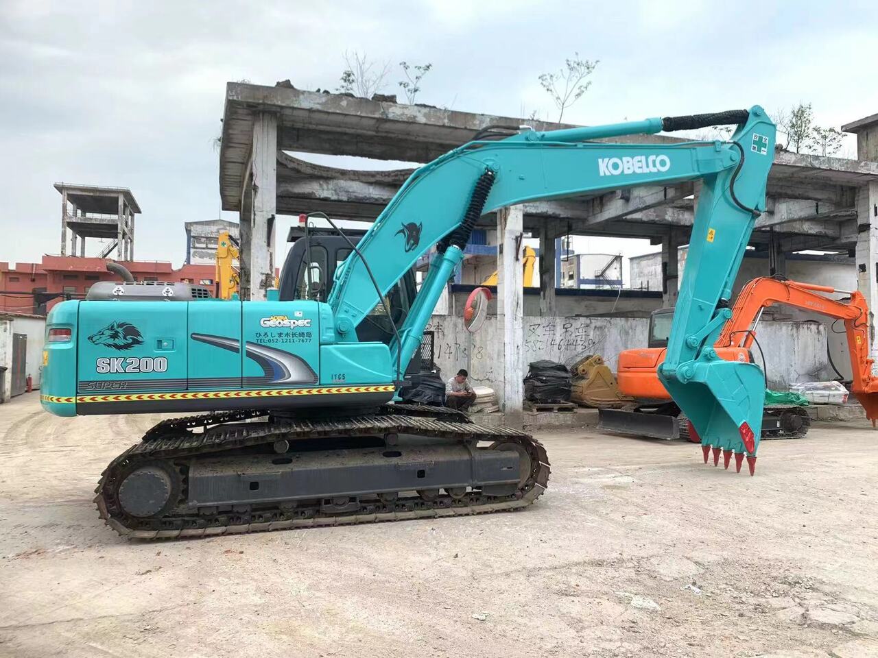KOBELCO SK200-8 - Верижен багер: снимка 1 KOBELCO SK200-8 - Верижен багер: снимка 1