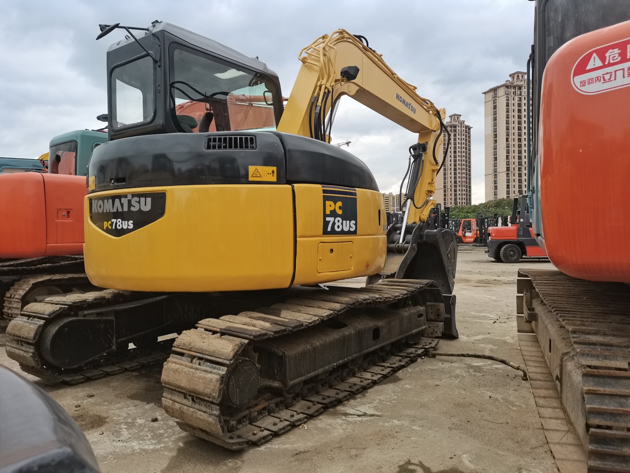 KOMATSU 78US-Mini excavator - Мини багер: снимка 4 KOMATSU 78US-Mini excavator - Мини багер: снимка 4
