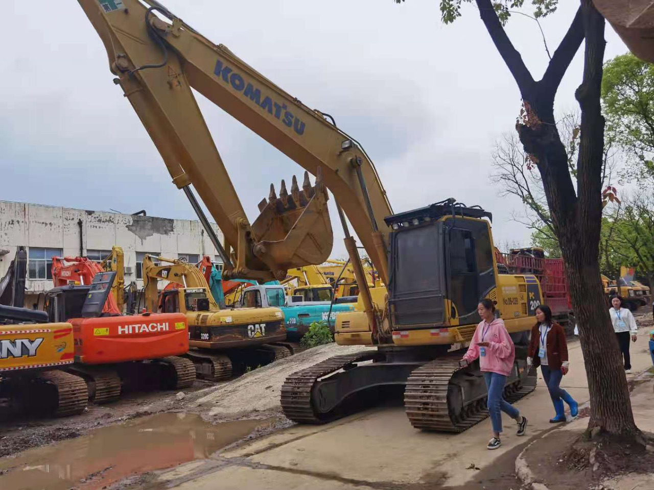 KOMATSU PC200-8 - Верижен багер: снимка 5 KOMATSU PC200-8 - Верижен багер: снимка 5