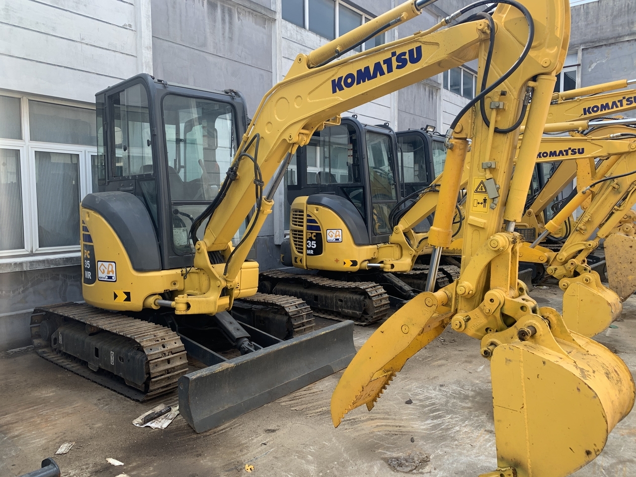 KOMATSU PC35MR - Верижен багер: снимка 1 KOMATSU PC35MR - Верижен багер: снимка 1