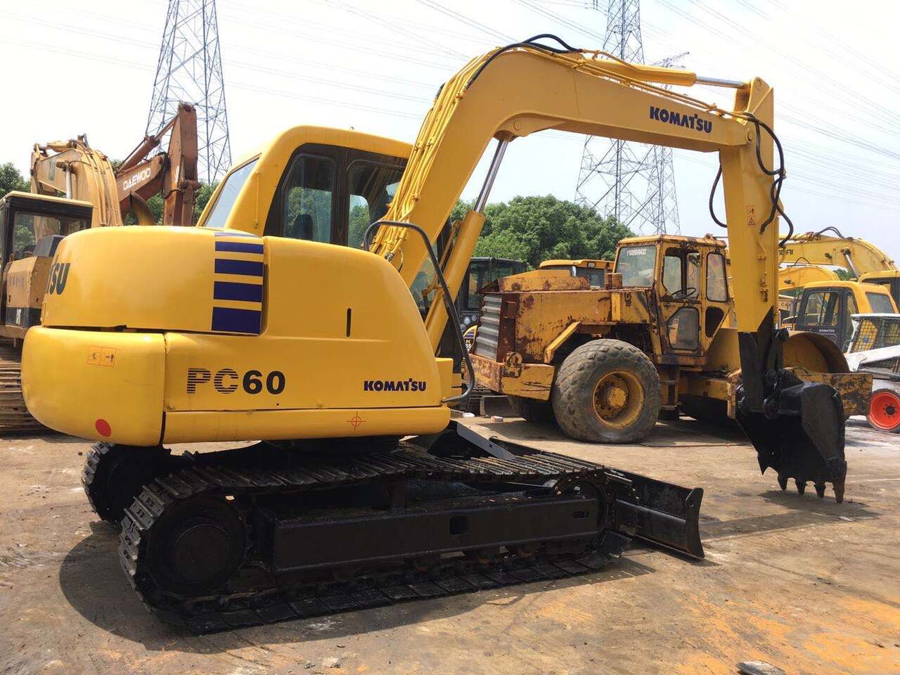 KOMATSU PC60-7 - Мини багер: снимка 1 KOMATSU PC60-7 - Мини багер: снимка 1