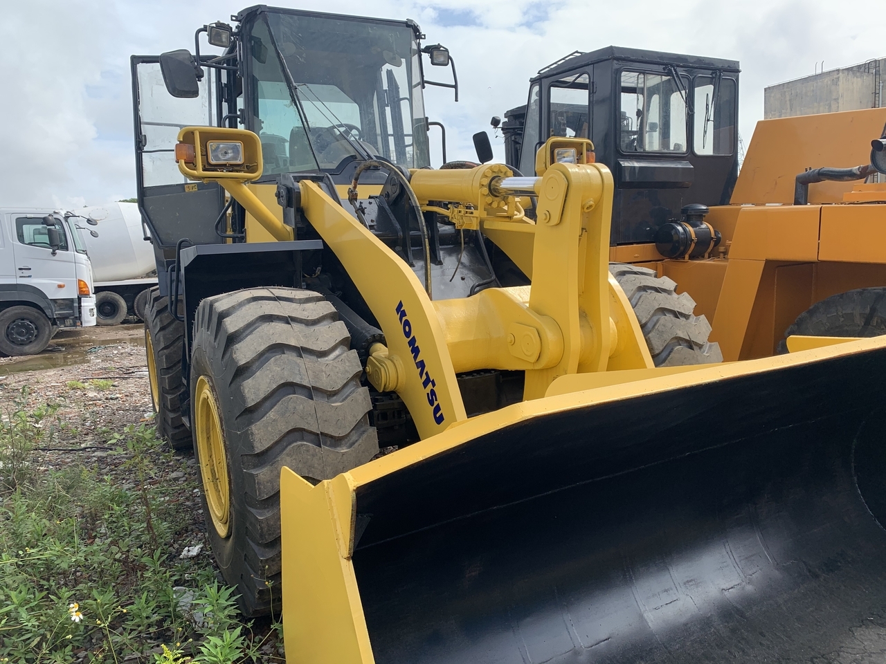KOMATSU WA380Z - Колесен товарач: снимка 1 KOMATSU WA380Z - Колесен товарач: снимка 1