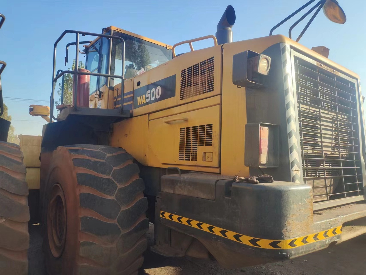 KOMATSU WA500-6 - Колесен товарач: снимка 1 KOMATSU WA500-6 - Колесен товарач: снимка 1