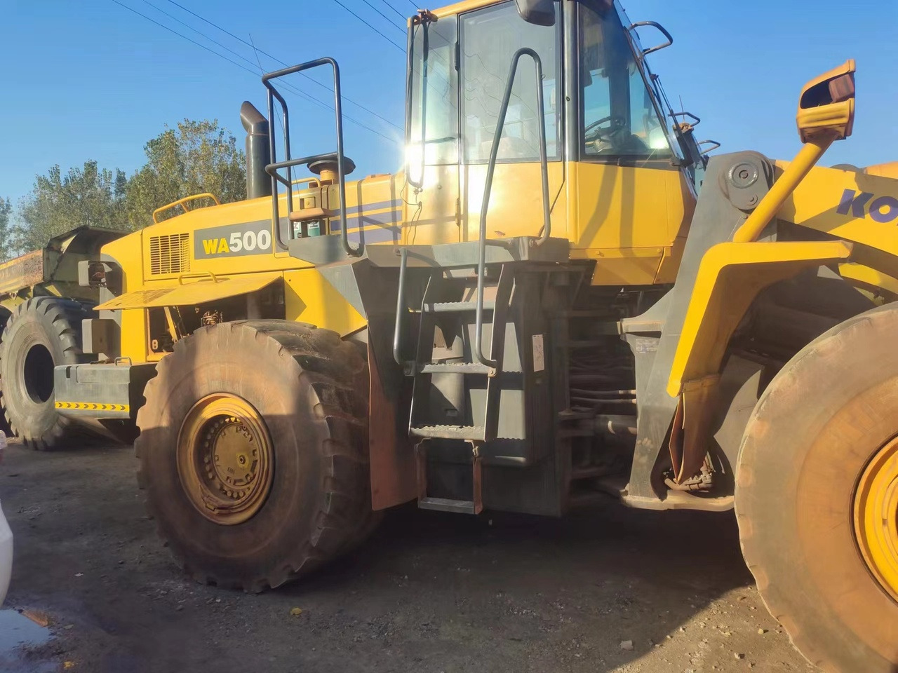 KOMATSU WA500-6 - Колесен товарач: снимка 4 KOMATSU WA500-6 - Колесен товарач: снимка 4