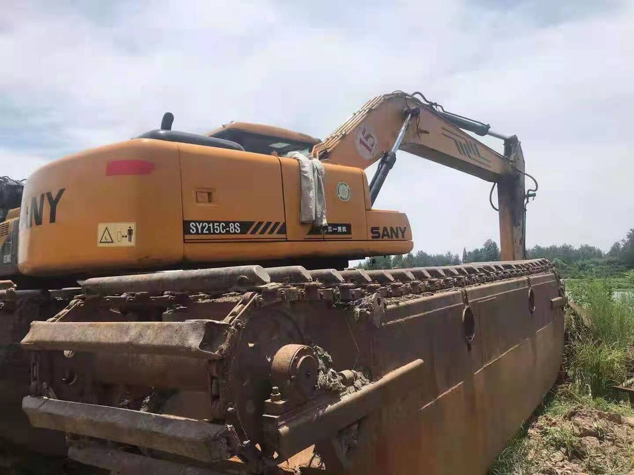 SANY 215C - Плаващ багер: снимка 2 SANY 215C - Плаващ багер: снимка 2