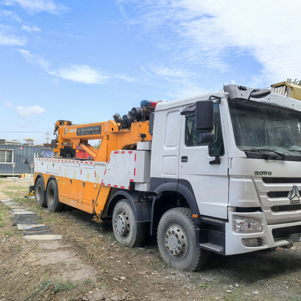 SINOTRUK Howo 8x4 - Камион с кран: снимка 1 SINOTRUK Howo 8x4 - Камион с кран: снимка 1