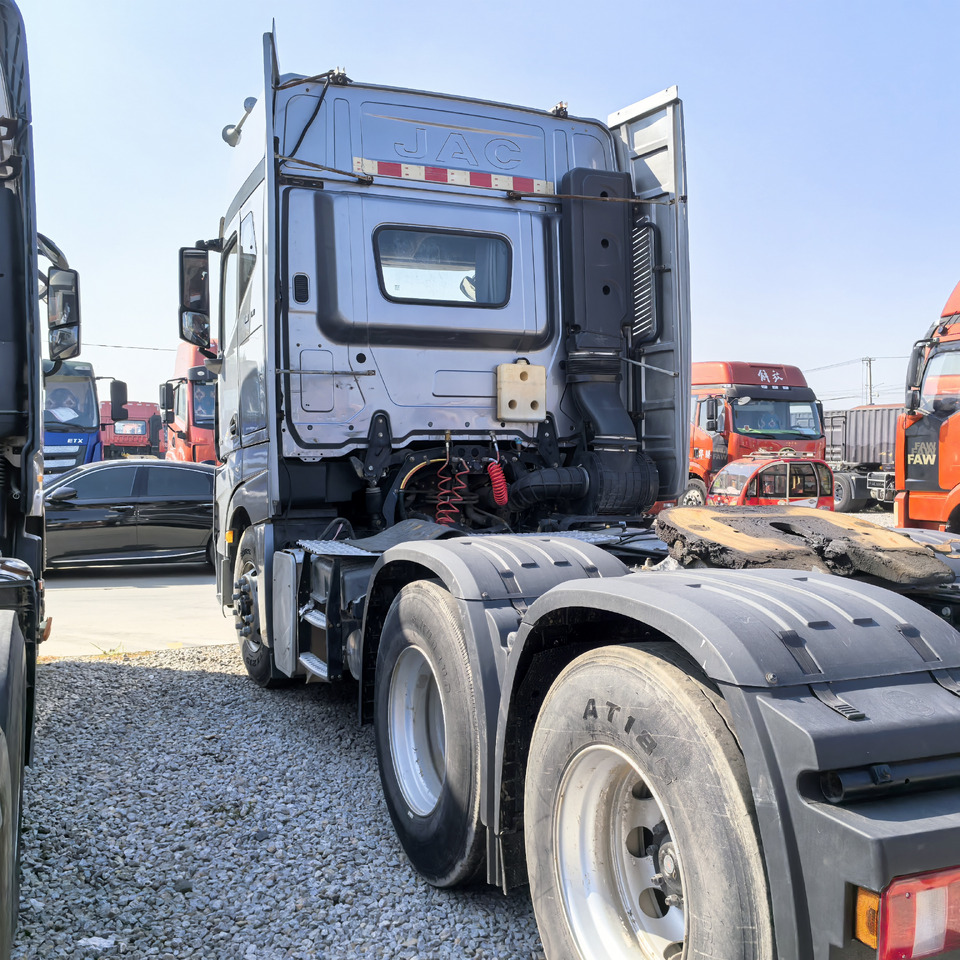 JAC 6x4 K7 - Влекач: снимка 4 JAC 6x4 K7 - Влекач: снимка 4