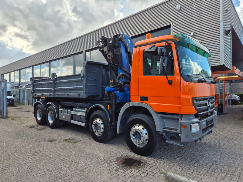 Mercedes-Benz Actros 3241 8X4 Containersysteem/ 20T HMF crane/ Manual - Мултилифт с кука камион, Камион с кран: снимка 3 Mercedes-Benz Actros 3241 8X4 Containersysteem/ 20T HMF crane/ Manual - Мултилифт с кука камион, Камион с кран: снимка 3