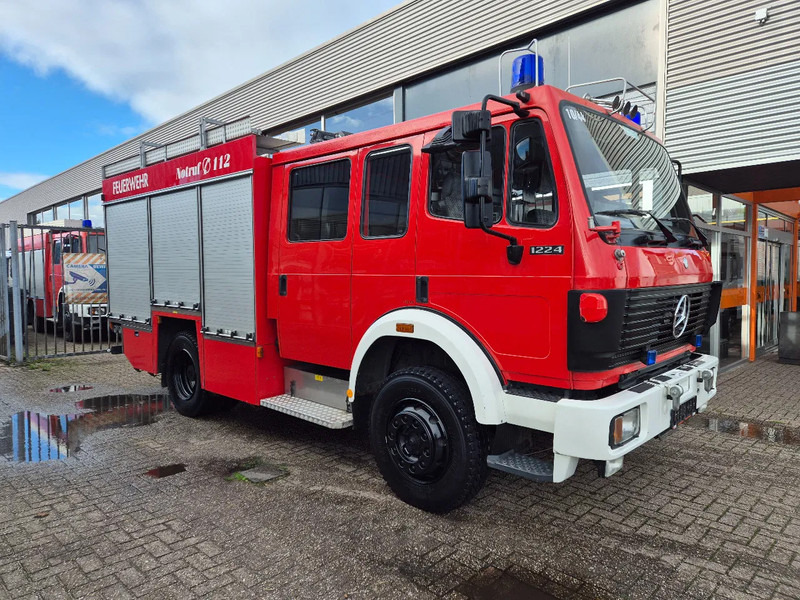 Mercedes-Benz SK 1224 4x4 FIRETRUCK/ FEUERWEHR/ 2400L TANK/ EXPEDITION - Пожарна кола: снимка 1 Mercedes-Benz SK 1224 4x4 FIRETRUCK/ FEUERWEHR/ 2400L TANK/ EXPEDITION - Пожарна кола: снимка 1