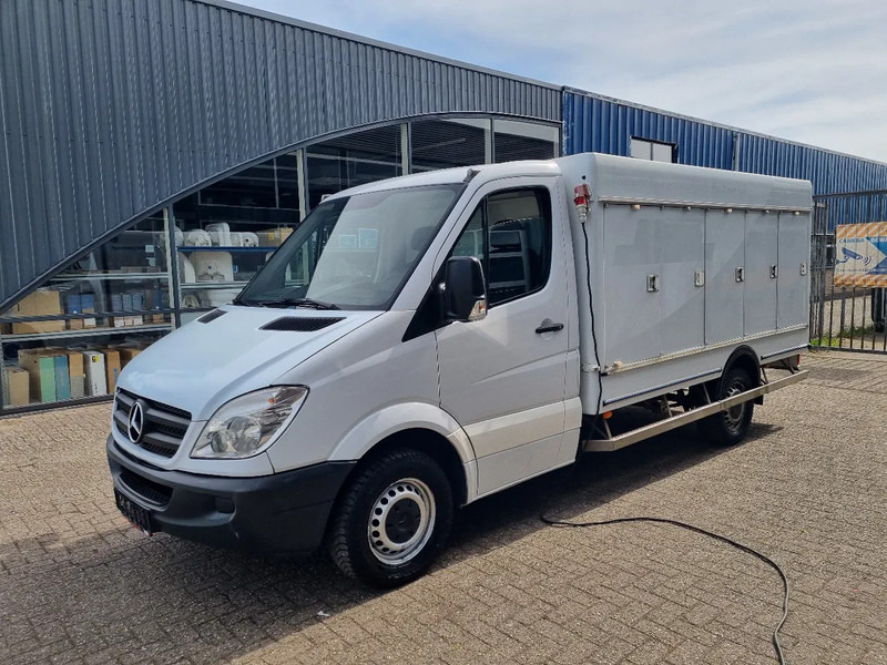 Mercedes-Benz Sprinter 313 CDI/ Eis/ Ice/-40/ 5+5 Turen/ Carlsen Baltic Euro 5 - Хладилен бус: снимка 4 Mercedes-Benz Sprinter 313 CDI/ Eis/ Ice/-40/ 5+5 Turen/ Carlsen Baltic Euro 5 - Хладилен бус: снимка 4