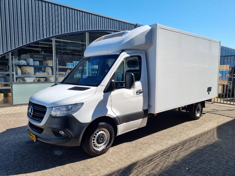 Mercedes-Benz Sprinter 316 CDI Kuhlkoffer Thermoking V300MAX st 230V Euro 6D - Хладилен бус: снимка 4 Mercedes-Benz Sprinter 316 CDI Kuhlkoffer Thermoking V300MAX st 230V Euro 6D - Хладилен бус: снимка 4