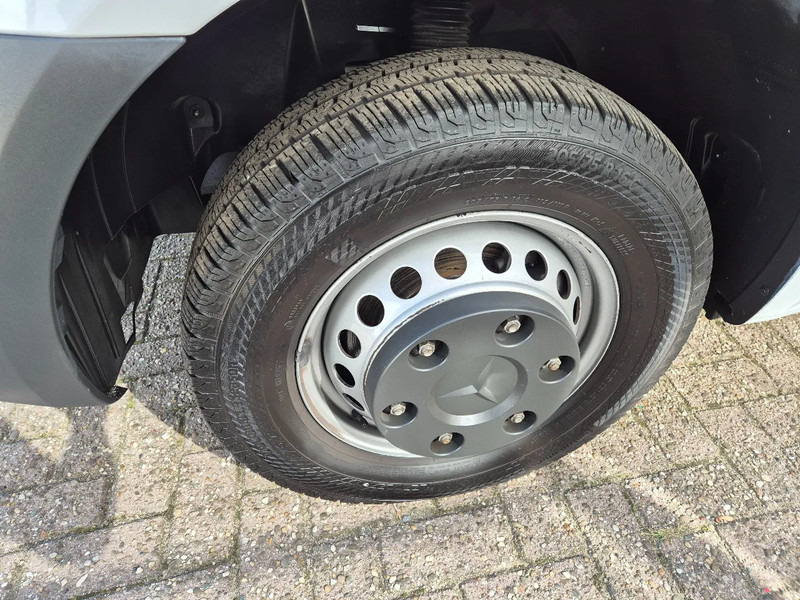 Лекотоварен автомобил фургон Mercedes-Benz Sprinter 516 CDI BE Clixtar/ Webasto/ 27 KUB/ Nutzlast 3.3T/ 073687: снимка 17