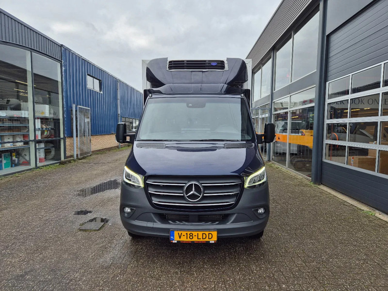 Mercedes-Benz Sprinter 519 CDI/ Kuhlkoffer Carrier -20/ LBW 1000 KG - Хладилен бус: снимка 4 Mercedes-Benz Sprinter 519 CDI/ Kuhlkoffer Carrier -20/ LBW 1000 KG - Хладилен бус: снимка 4