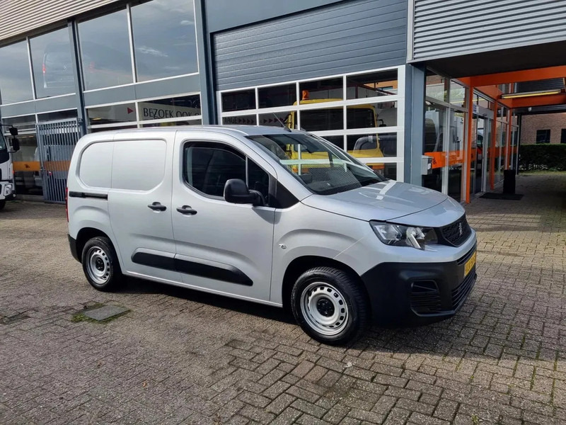 Peugeot Partner 1.5 HDI/ Koelwagen/ Airco/ Navi - Хладилен бус: снимка 1 Peugeot Partner 1.5 HDI/ Koelwagen/ Airco/ Navi - Хладилен бус: снимка 1