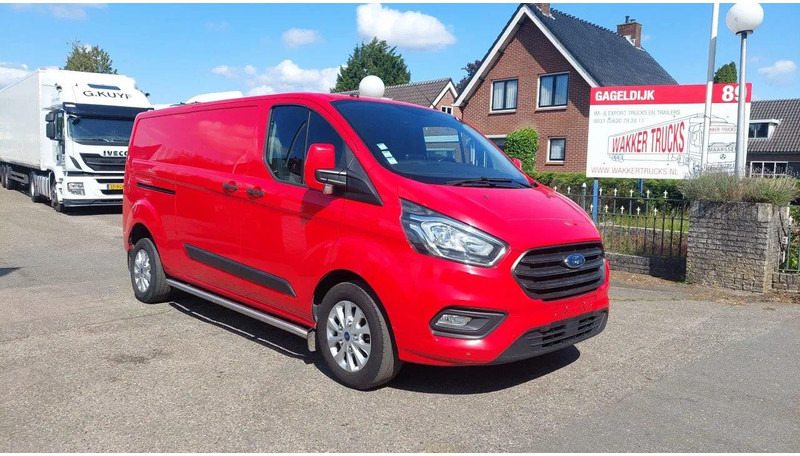 Ford Transit Custom 2.0 130PK - Малък ван: снимка 2 Ford Transit Custom 2.0 130PK - Малък ван: снимка 2