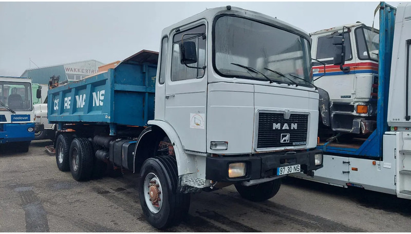 MAN 26.331 6x6 Kipper Steel - Самосвал камион: снимка 3 MAN 26.331 6x6 Kipper Steel - Самосвал камион: снимка 3