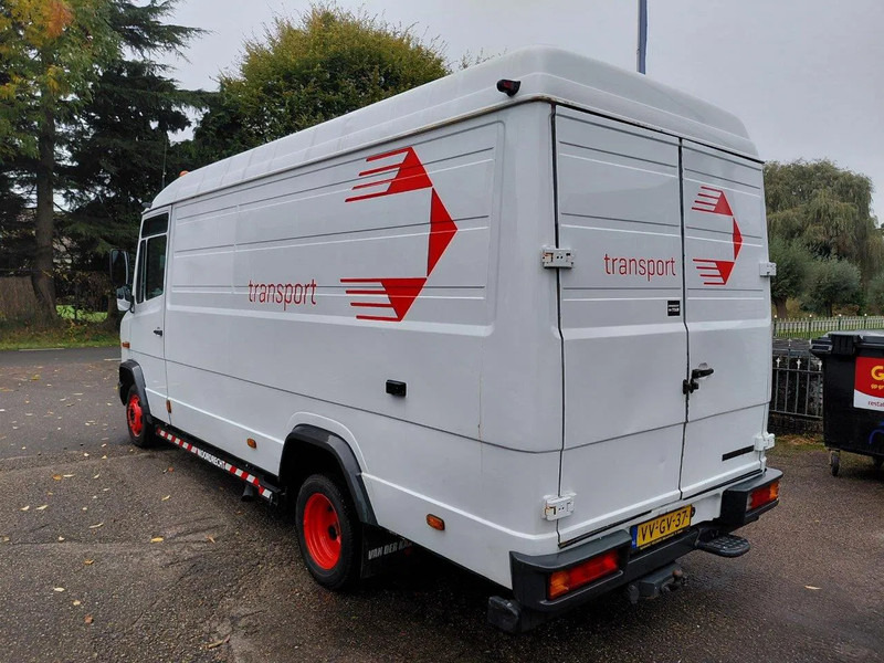 Mercedes-Benz 512 D - Малък ван: снимка 4 Mercedes-Benz 512 D - Малък ван: снимка 4