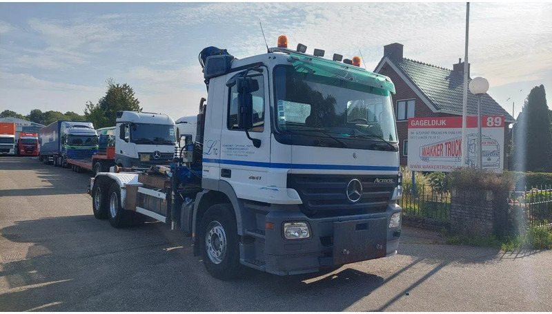 Mercedes-Benz Actros 2641 EPS 3 pedal 6x4 Container crane - Камион с кран: снимка 2 Mercedes-Benz Actros 2641 EPS 3 pedal 6x4 Container crane - Камион с кран: снимка 2