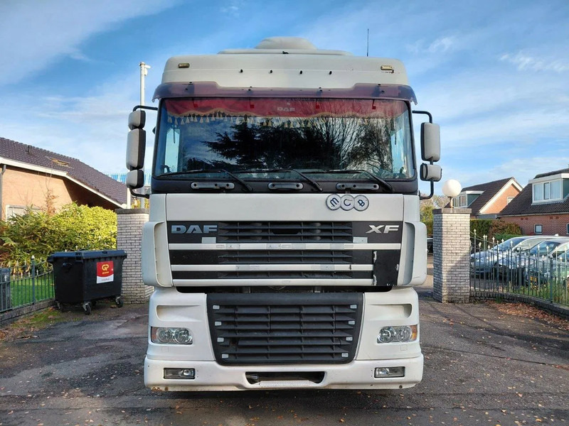 DAF XF 95.430 4x2 MANUAL ZF GEARBOX !! EURO 3 Engine !! - Влекач: снимка 5 DAF XF 95.430 4x2 MANUAL ZF GEARBOX !! EURO 3 Engine !! - Влекач: снимка 5