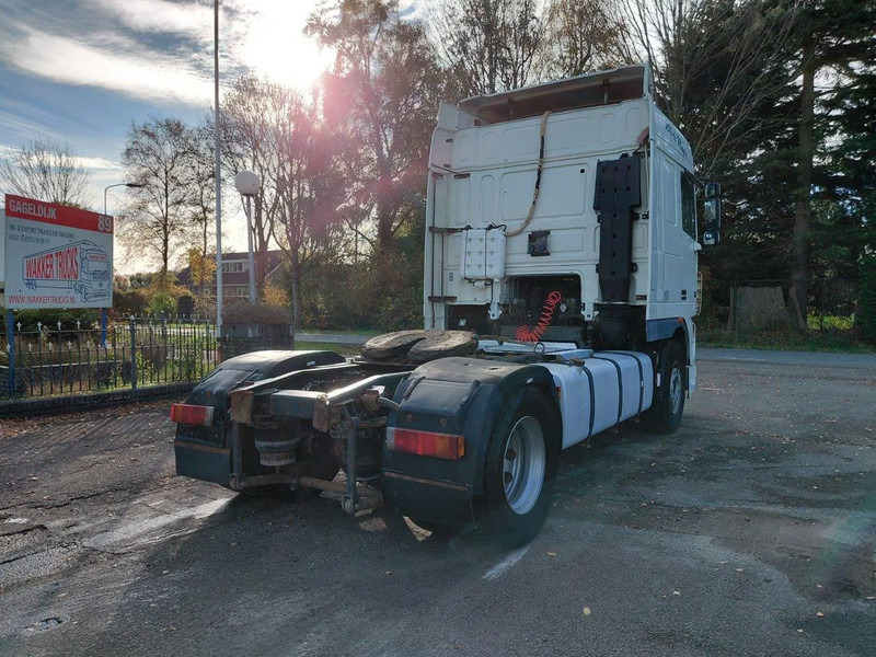 DAF XF 95.430 4x2 MANUAL ZF GEARBOX !! EURO 3 Engine !! - Влекач: снимка 3 DAF XF 95.430 4x2 MANUAL ZF GEARBOX !! EURO 3 Engine !! - Влекач: снимка 3