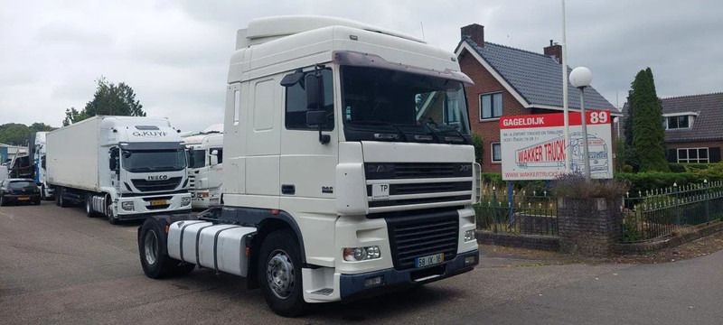 DAF XF 95.430 4x2 Manuel Gearbox Retarder - Влекач: снимка 2 DAF XF 95.430 4x2 Manuel Gearbox Retarder - Влекач: снимка 2