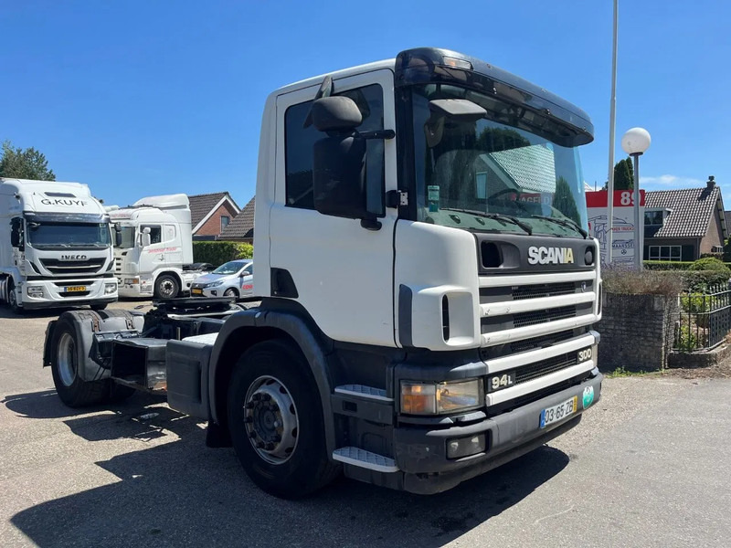 Scania P94-300 94 MANUAL GEARBOX AIRCO RETARDER 10-2004 - Влекач: снимка 4 Scania P94-300 94 MANUAL GEARBOX AIRCO RETARDER 10-2004 - Влекач: снимка 4