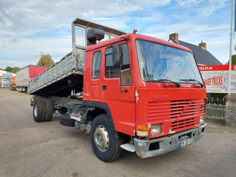 Volvo FL 10 4X2 Kipper - Самосвал камион: снимка 2 Volvo FL 10 4X2 Kipper - Самосвал камион: снимка 2