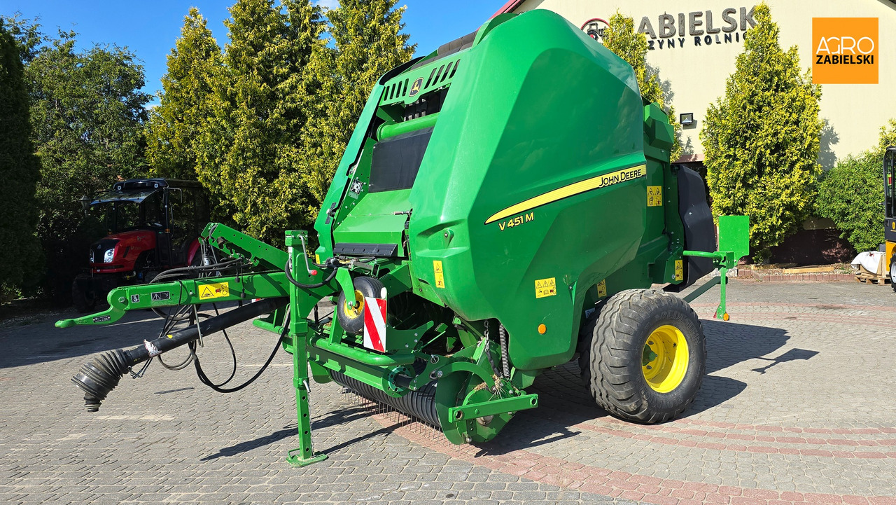 JOHN DEERE - Рулонна сламопреса: снимка 1 JOHN DEERE - Рулонна сламопреса: снимка 1