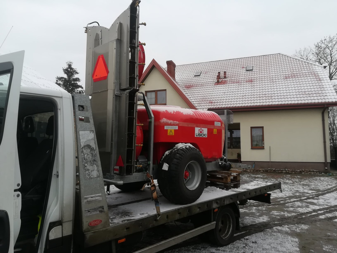 Lisicki Opryskiwacz sadowniczy / Orchard sprayer - Прикачна пръскачка: снимка 1 Lisicki Opryskiwacz sadowniczy / Orchard sprayer - Прикачна пръскачка: снимка 1