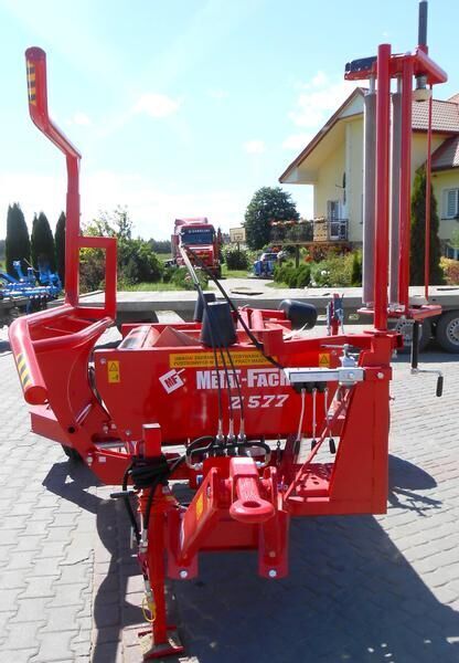 METAL-FACH Owijarka do bel Z577/ Samozaładowcza - Машина за фолиране: снимка 1 METAL-FACH Owijarka do bel Z577/ Samozaładowcza - Машина за фолиране: снимка 1