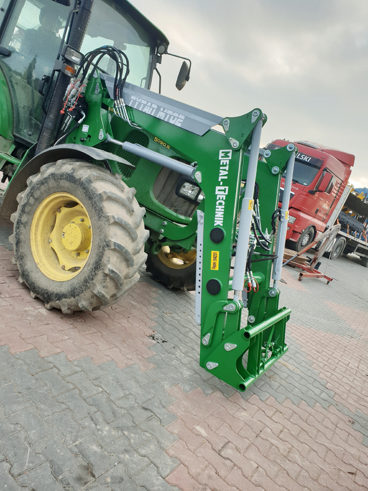 METAL-TECHNIK Ładowacz MT-03 John deere - Челен товарач за трактор за Трактор: снимка 2 METAL-TECHNIK Ładowacz MT-03 John deere - Челен товарач за трактор за Трактор: снимка 2