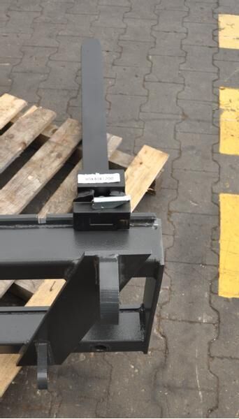 METAL-TECHNIK Paleciak / Frame with pallet forks - Вилици за Камион: снимка 1 METAL-TECHNIK Paleciak / Frame with pallet forks - Вилици за Камион: снимка 1